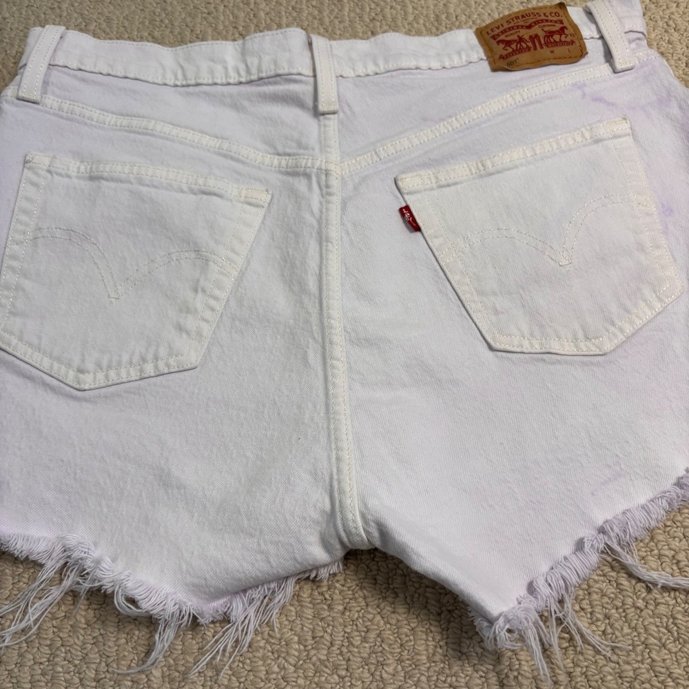 Levis 501 Original High Rise Cut Off Shorts White Purple Tie Dye W34 / Sz 16 - Picture 16 of 16